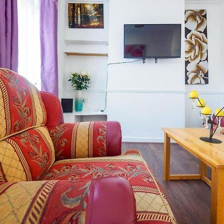 12 Cornwallis Lodge Family Room 1 Stoke-on-Trent Kültér fotó