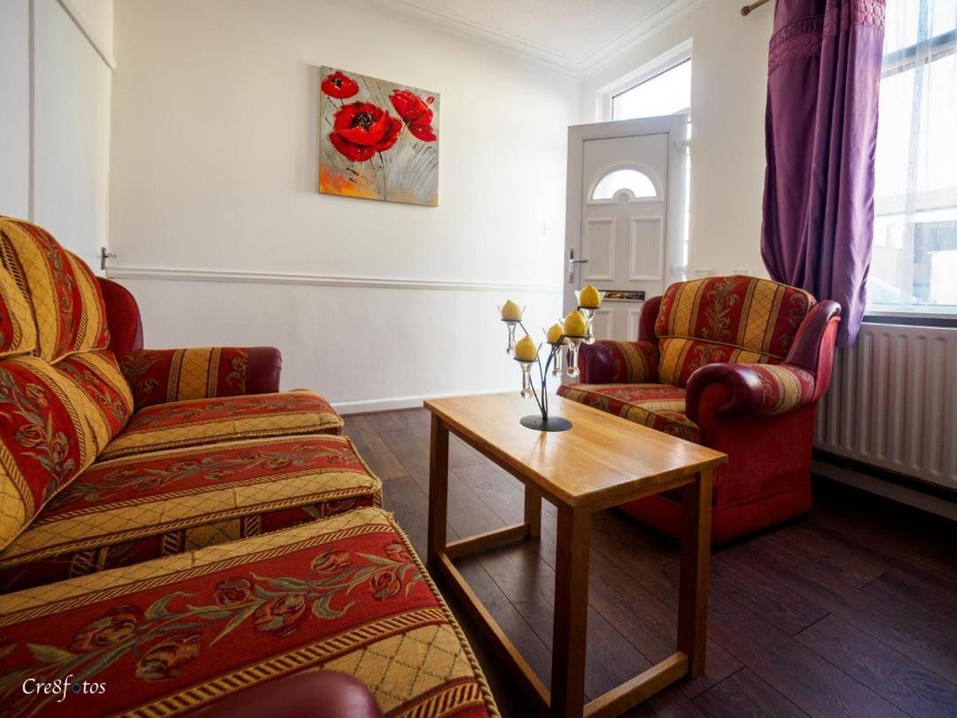12 Cornwallis Lodge Family Room 1 Stoke-on-Trent Kültér fotó
